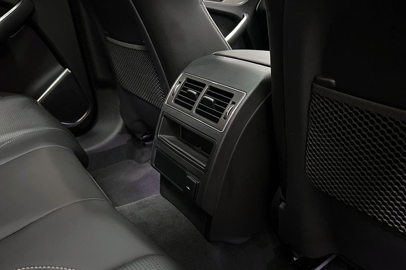 2023 (72) JAGUAR F-PACE 2.0 D200 R-Dynamic SE Black 5dr Auto AWD 5300134