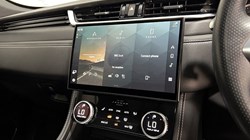 2023 (72) JAGUAR F-PACE 2.0 D200 R-Dynamic SE Black 5dr Auto AWD 5300147