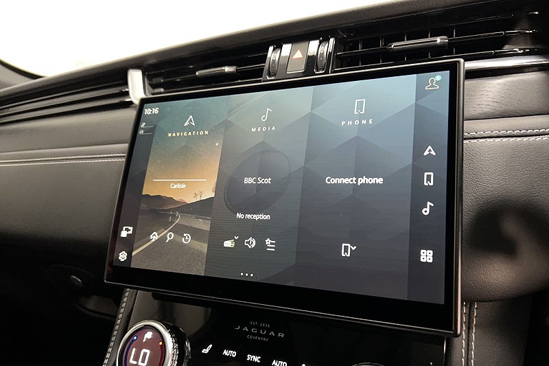 2023 (72) JAGUAR F-PACE 2.0 D200 R-Dynamic SE Black 5dr Auto AWD 5300149