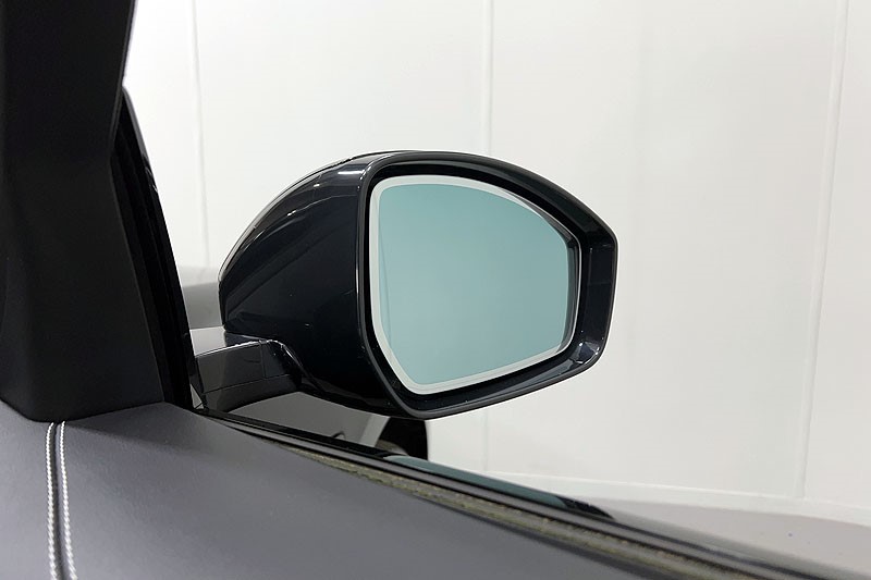 2023 (72) JAGUAR F-PACE 2.0 D200 R-Dynamic SE Black 5dr Auto AWD 5300137