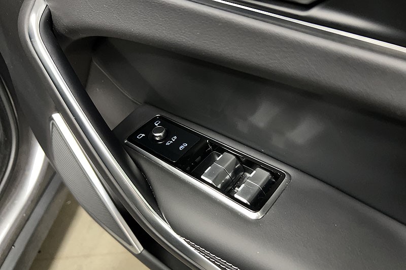 2023 (73) JAGUAR F-PACE 2.0 D200 R-Dynamic HSE Black 5dr Auto AWD 5314469