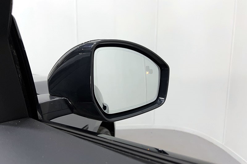 2023 (73) JAGUAR F-PACE 2.0 D200 R-Dynamic HSE Black 5dr Auto AWD 5314471