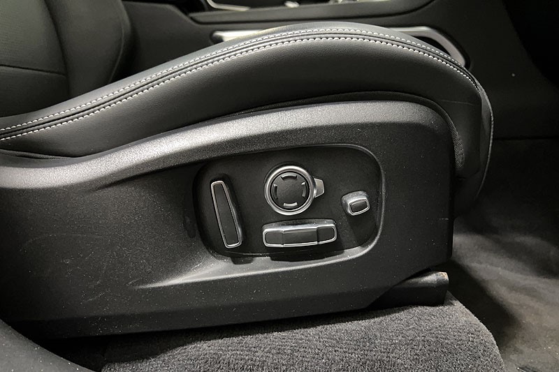 2023 (73) JAGUAR F-PACE 2.0 D200 R-Dynamic HSE Black 5dr Auto AWD 5314472