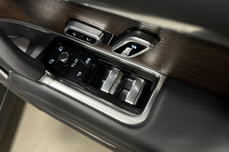 2024 (74) LAND ROVER RANGE ROVER 3.0 D350 Autobiography 4dr Auto 5315960