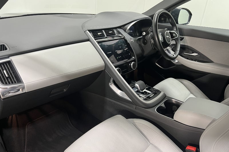 2023 (23) JAGUAR E-PACE 1.5 P300e R-Dynamic HSE 5dr Auto 5295974