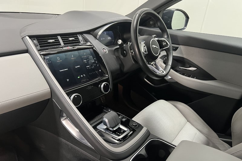 2023 (23) JAGUAR E-PACE 1.5 P300e R-Dynamic HSE 5dr Auto 5295975