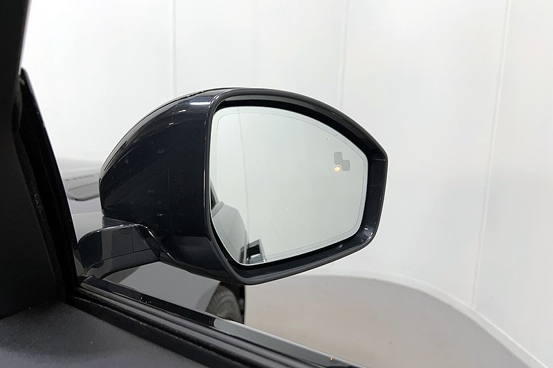 2022 (22) LAND ROVER RANGE ROVER VELAR 2.0 D200 Edition 5dr Auto 5314872