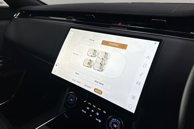 2023 (72) LAND ROVER RANGE ROVER 3.0 P460e SE 4dr Auto 5303563