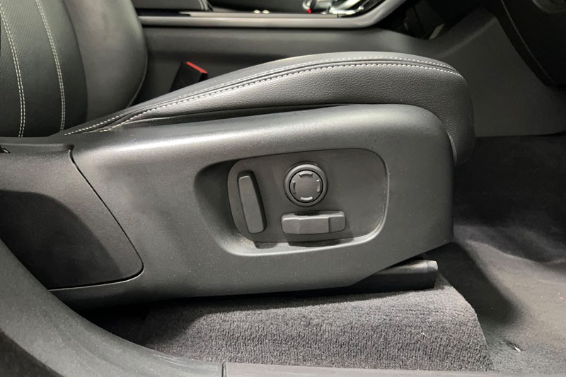 2023 (23) LAND ROVER RANGE ROVER VELAR 2.0 D200 R-Dynamic S 5dr Auto 5339890