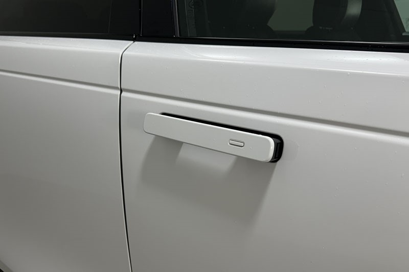 2023 (23) LAND ROVER RANGE ROVER VELAR 2.0 D200 R-Dynamic S 5dr Auto 5339926