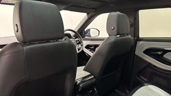 2021 (21) LAND ROVER RANGE ROVER EVOQUE 2.0 P250 R-Dynamic SE 5dr Auto 5303238