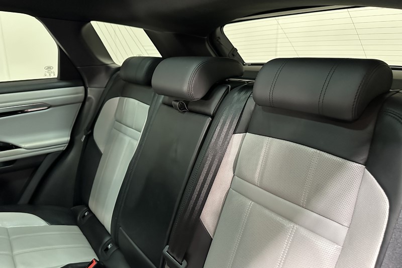 2021 (21) LAND ROVER RANGE ROVER EVOQUE 2.0 P250 R-Dynamic SE 5dr Auto 5303239