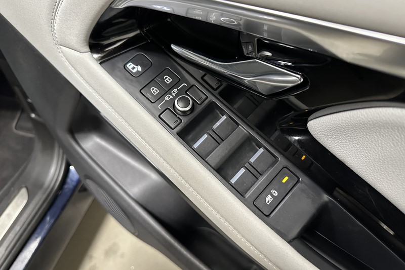 2021 (21) LAND ROVER RANGE ROVER EVOQUE 2.0 P250 R-Dynamic SE 5dr Auto 5303212