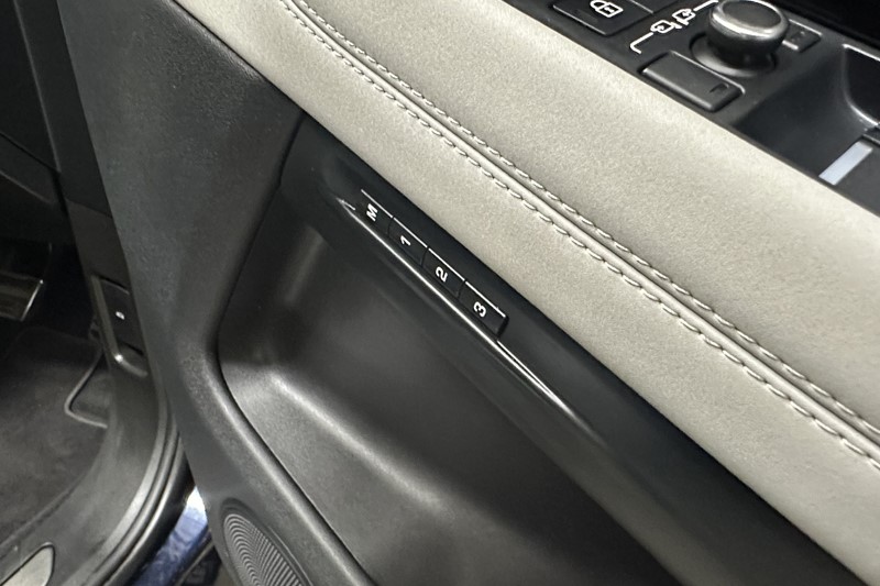 2021 (21) LAND ROVER RANGE ROVER EVOQUE 2.0 P250 R-Dynamic SE 5dr Auto 5303213