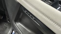 2021 (21) LAND ROVER RANGE ROVER EVOQUE 2.0 P250 R-Dynamic SE 5dr Auto 5303213