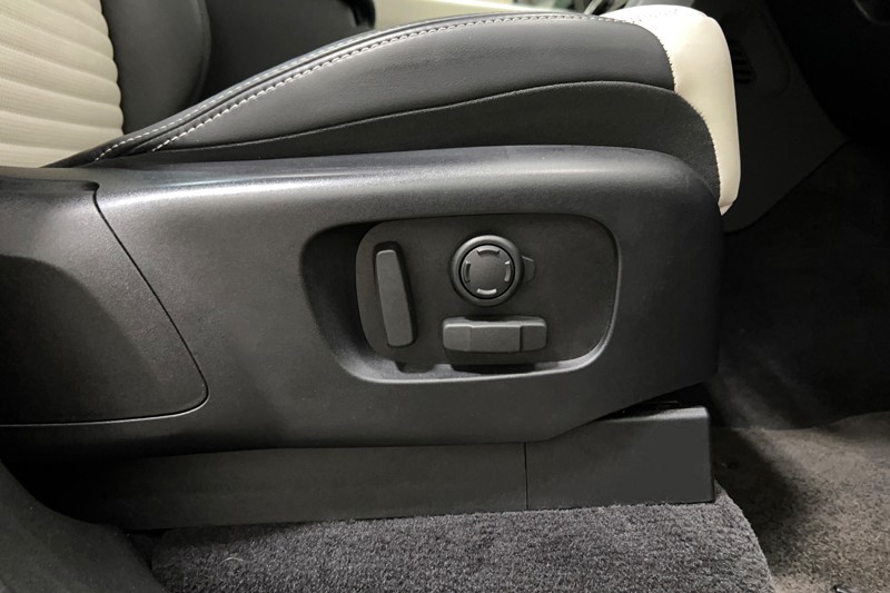 2024 (74) LAND ROVER DISCOVERY 3.0 D350 Dynamic HSE 5dr Auto 5339785