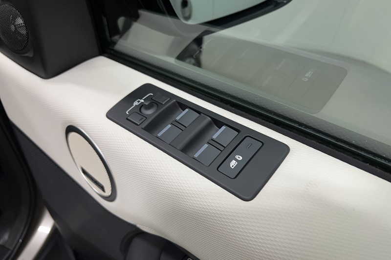 2024 (74) LAND ROVER DISCOVERY 3.0 D350 Dynamic HSE 5dr Auto 5339750