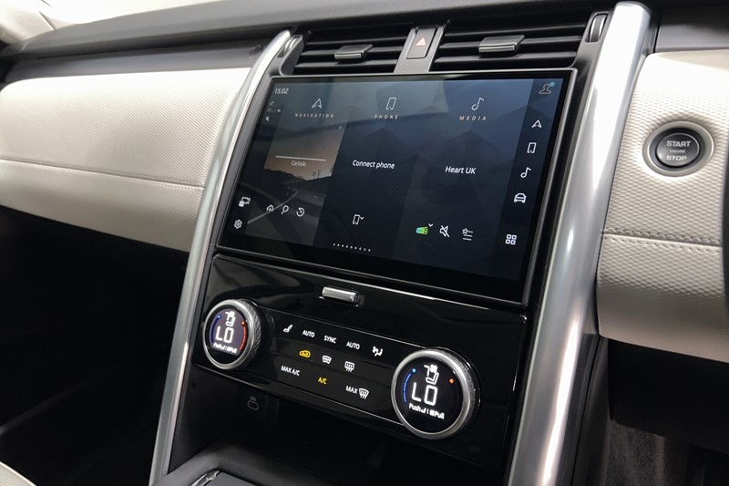 2024 (74) LAND ROVER DISCOVERY 3.0 D350 Dynamic HSE 5dr Auto 5339761