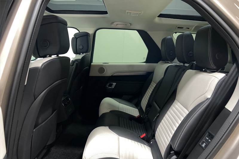 2024 (74) LAND ROVER DISCOVERY 3.0 D350 Dynamic HSE 5dr Auto 5339738