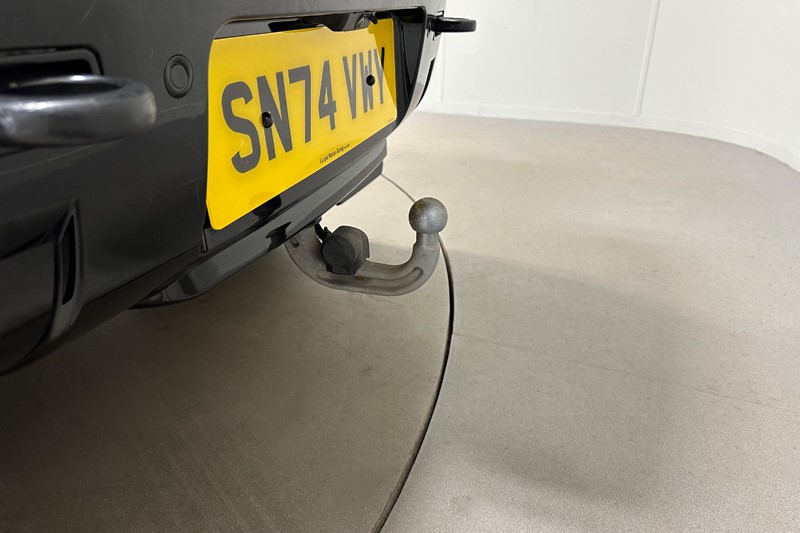 2024 (74) LAND ROVER COMMERCIAL DEFENDER 3.0 D250 Hard Top S Auto 5331850