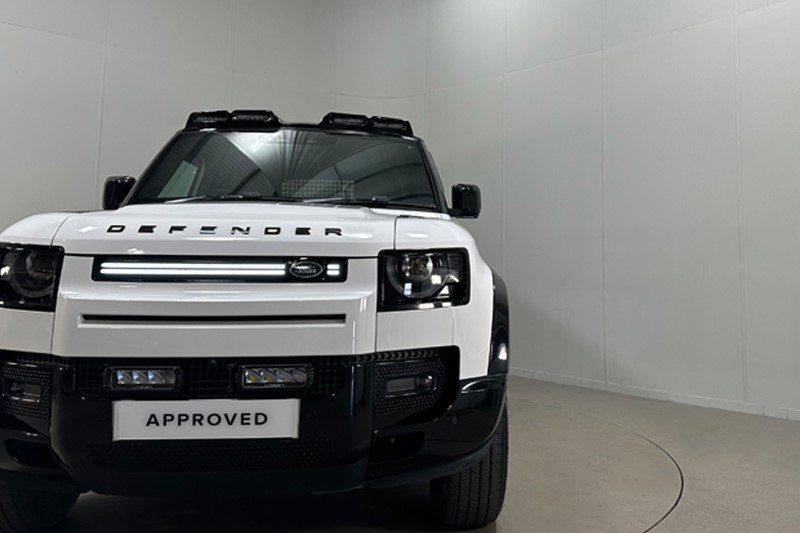 2024 (74) LAND ROVER COMMERCIAL DEFENDER 3.0 D250 Hard Top S Auto 5331865