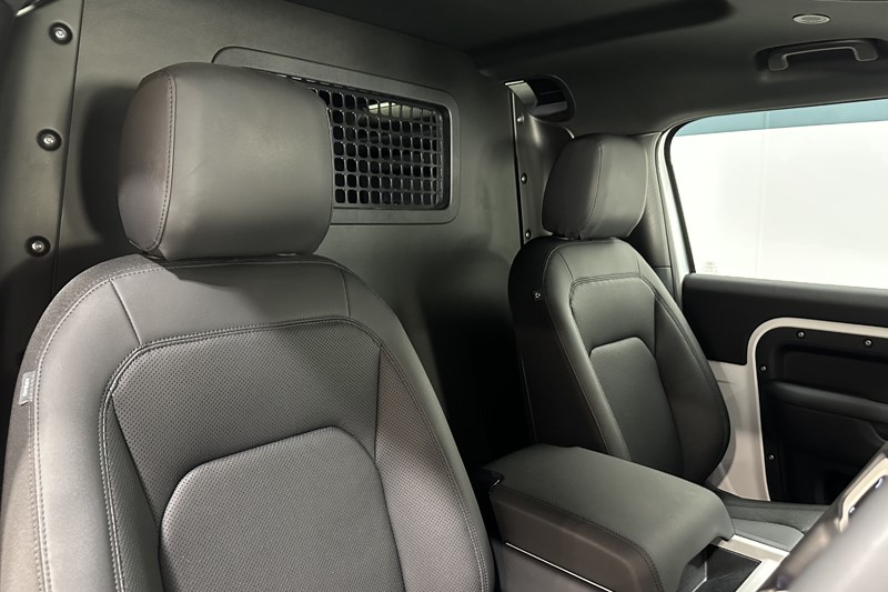 2024 (74) LAND ROVER COMMERCIAL DEFENDER 3.0 D250 Hard Top S Auto 5331828