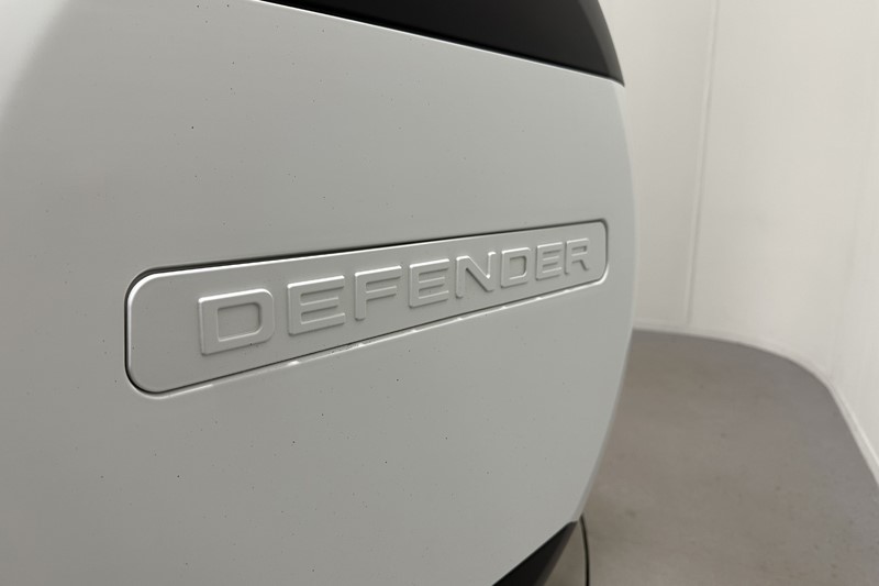 2024 (74) LAND ROVER COMMERCIAL DEFENDER 3.0 D250 Hard Top S Auto 5331857