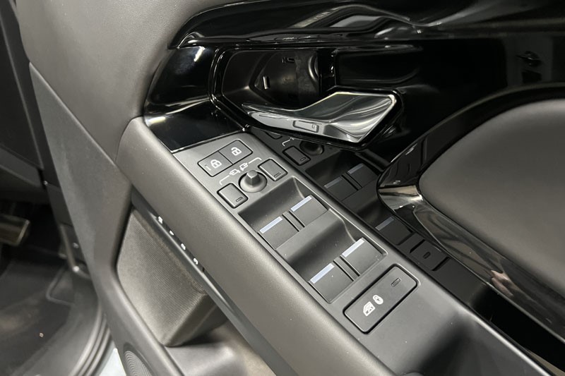 2024 (24) LAND ROVER RANGE ROVER EVOQUE 2.0 D200 Dynamic HSE 5dr Auto 5318042