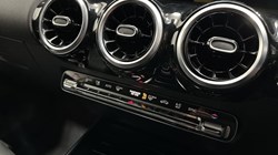 2021 (21) MERCEDES-BENZ GLA 200d AMG Line 5dr Auto 5334489