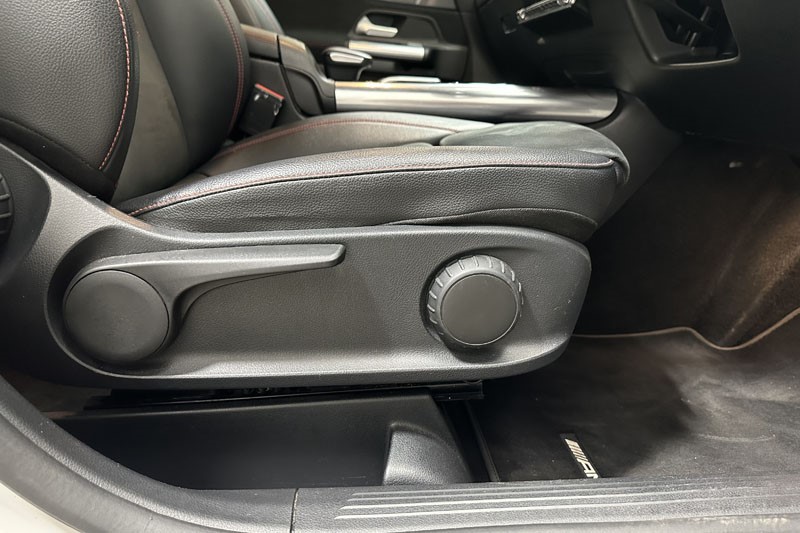 2021 (21) MERCEDES-BENZ GLA 200d AMG Line 5dr Auto 5334481