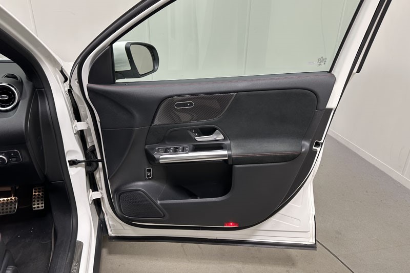 2021 (21) MERCEDES-BENZ GLA 200d AMG Line 5dr Auto 5334477