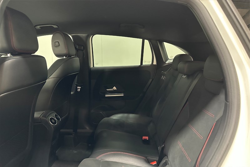 2021 (21) MERCEDES-BENZ GLA 200d AMG Line 5dr Auto 5334468