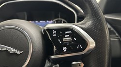 2023 (72) JAGUAR F-PACE 2.0 D200 R-Dynamic SE Black 5dr Auto AWD 5378005
