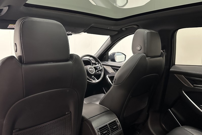 2023 (72) JAGUAR F-PACE 2.0 D200 R-Dynamic SE Black 5dr Auto AWD 5378022