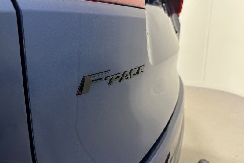 2023 (72) JAGUAR F-PACE 2.0 D200 R-Dynamic SE Black 5dr Auto AWD 5378033