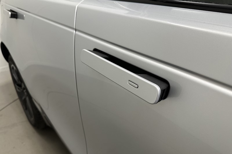 2022 (22) LAND ROVER RANGE ROVER VELAR 2.0 D200 R-Dynamic SE 5dr Auto 5364054