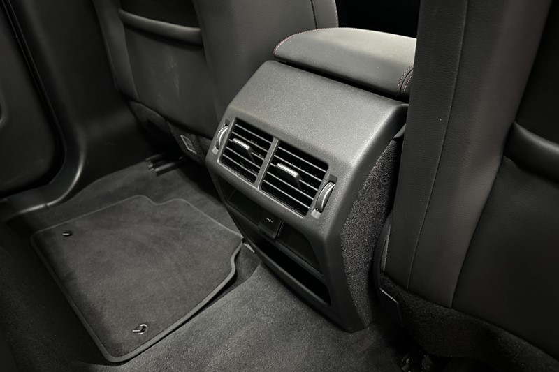 2022 (72) LAND ROVER DISCOVERY SPORT 1.5 P300e Urban Edition 5dr Auto [5 Seat] 5345525