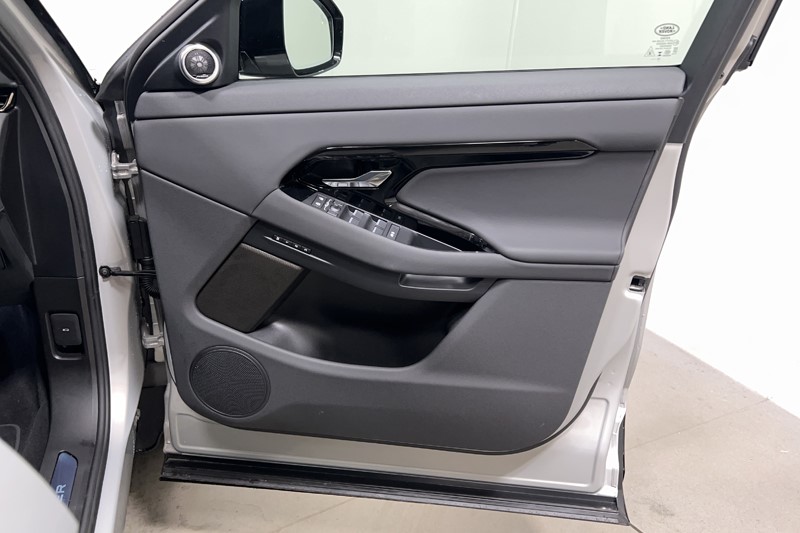 2026 (26) LAND ROVER RANGE ROVER EVOQUE 2.0 D200 Edition 5dr Auto 5954680