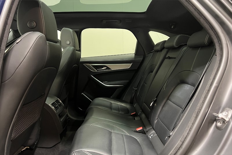 2021 (21) JAGUAR F-PACE 2.0 D200 R-Dynamic S 5dr Auto AWD 5384925