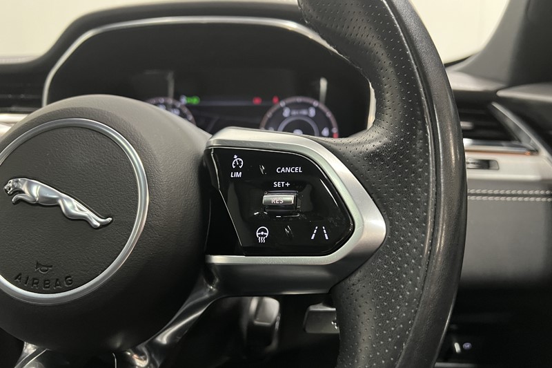 2021 (21) JAGUAR F-PACE 2.0 D200 R-Dynamic S 5dr Auto AWD 5384941
