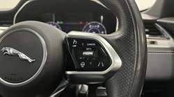 2021 (21) JAGUAR F-PACE 2.0 D200 R-Dynamic S 5dr Auto AWD 5384941