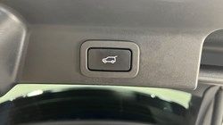 2021 (21) JAGUAR F-PACE 2.0 D200 R-Dynamic S 5dr Auto AWD 5384958