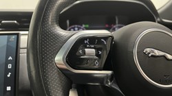 2021 (21) JAGUAR F-PACE 2.0 D200 R-Dynamic S 5dr Auto AWD 5384940