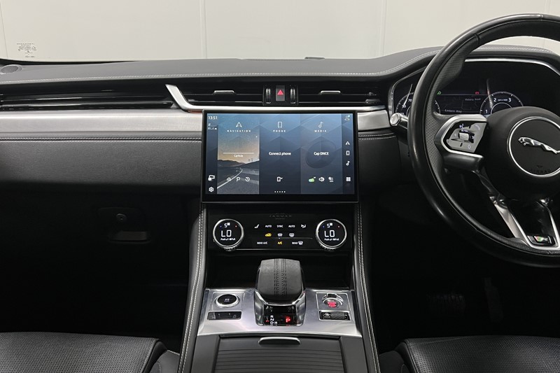 2021 (21) JAGUAR F-PACE 2.0 D200 R-Dynamic S 5dr Auto AWD 5384931