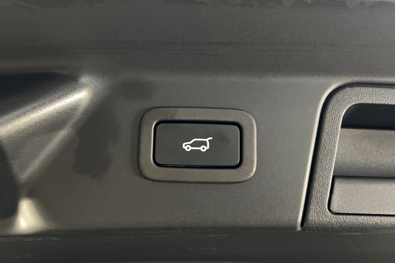 2022 (22) LAND ROVER RANGE ROVER VELAR 2.0 D200 Edition 5dr Auto 5340413