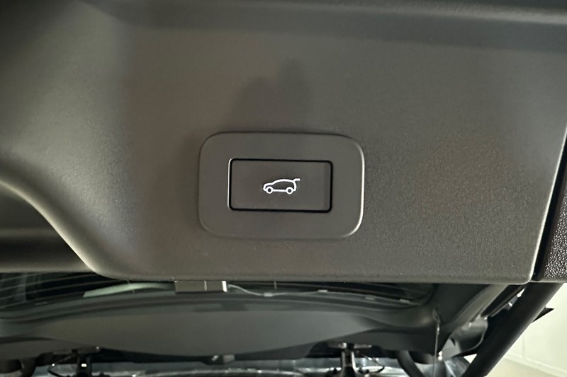 2023 (23) LAND ROVER RANGE ROVER EVOQUE 1.5 P300e R-Dynamic HSE 5dr Auto 5334644