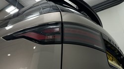 2023 (23) LAND ROVER DISCOVERY 3.0 D300 R-Dynamic HSE 5dr Auto 5351759