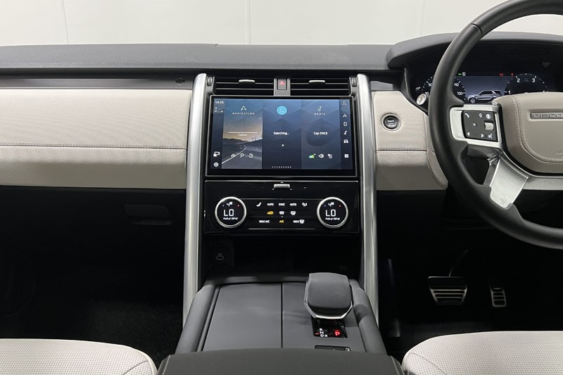 2024 (74) LAND ROVER DISCOVERY 3.0 D350 Dynamic HSE 5dr Auto 5367381