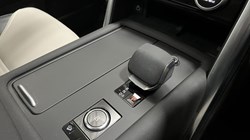 2024 (74) LAND ROVER DISCOVERY 3.0 D350 Dynamic HSE 5dr Auto 5367396