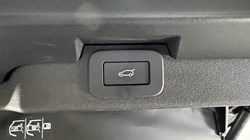 2024 (74) LAND ROVER DISCOVERY 3.0 D350 Dynamic HSE 5dr Auto 5367417